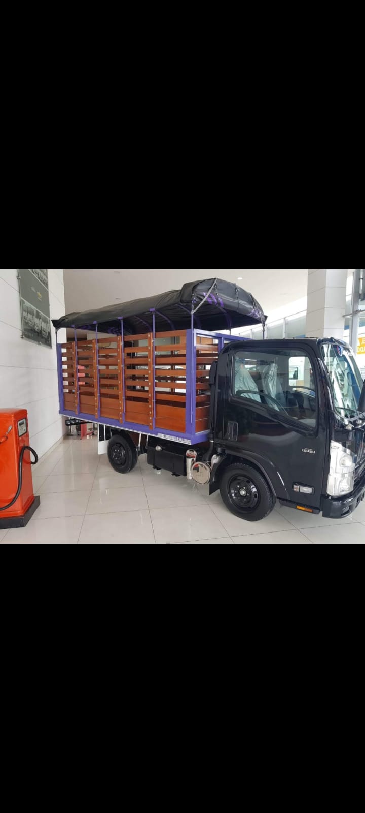 [Carrocería Cisterna, detalle superior]