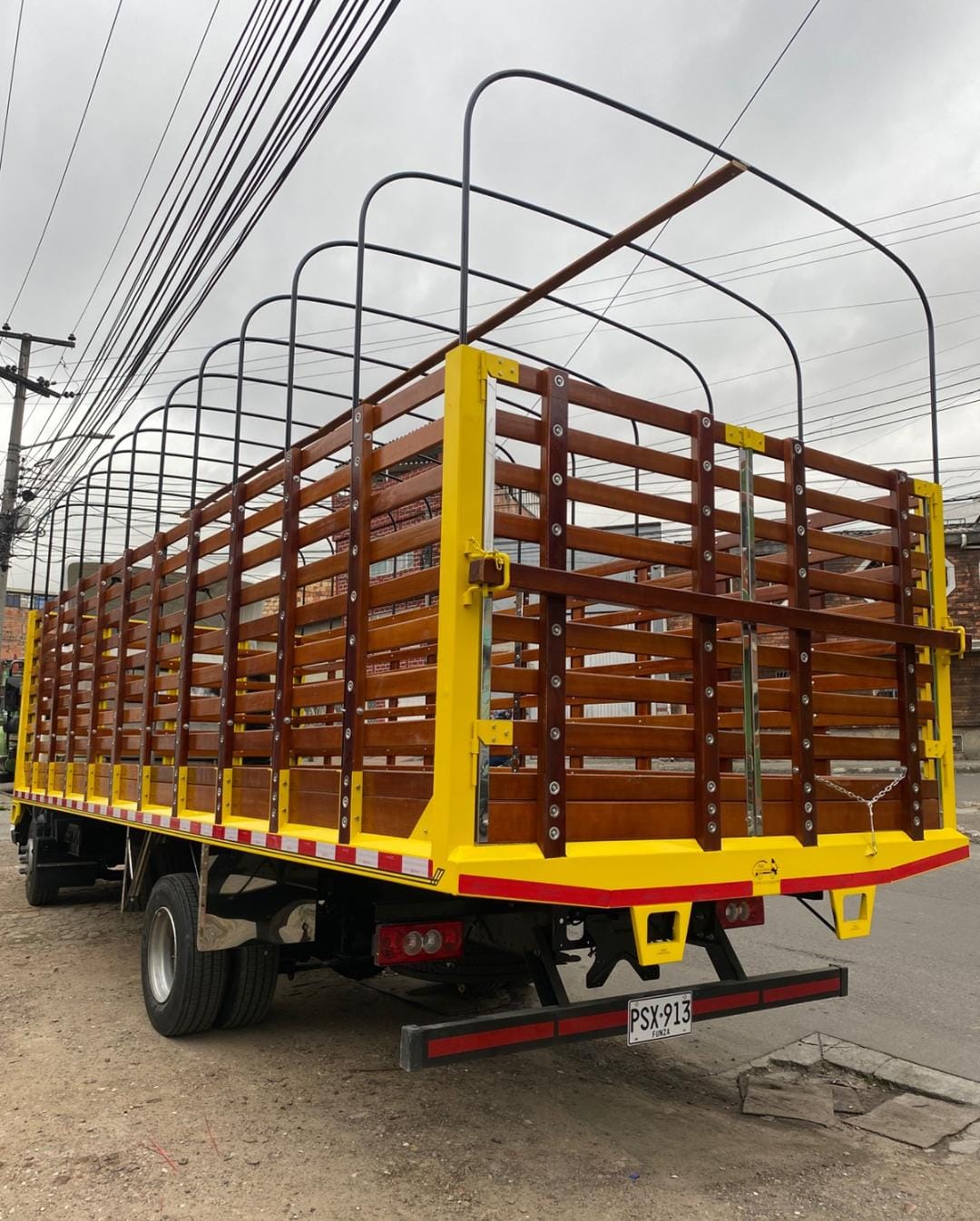 [Carrocería Grúa con plataforma, detalle del vehículo]